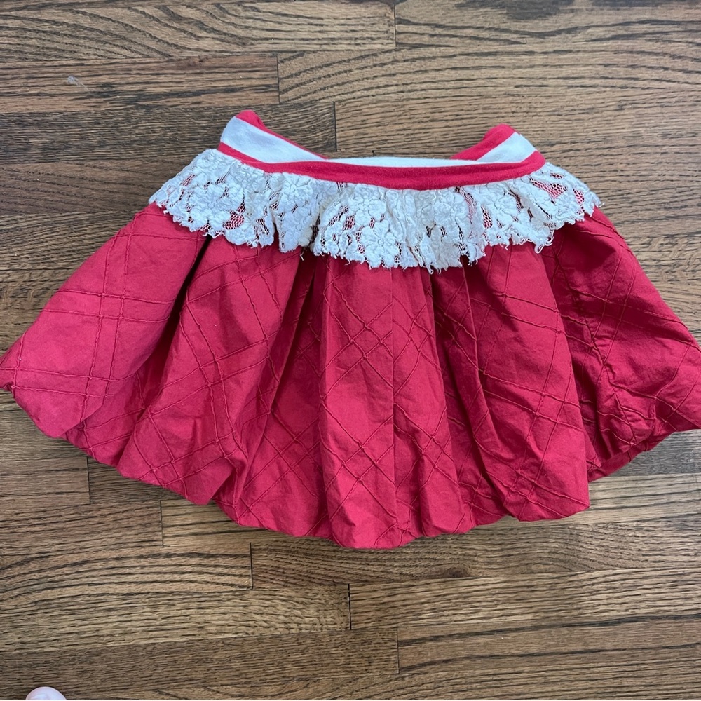 persnickety skirt